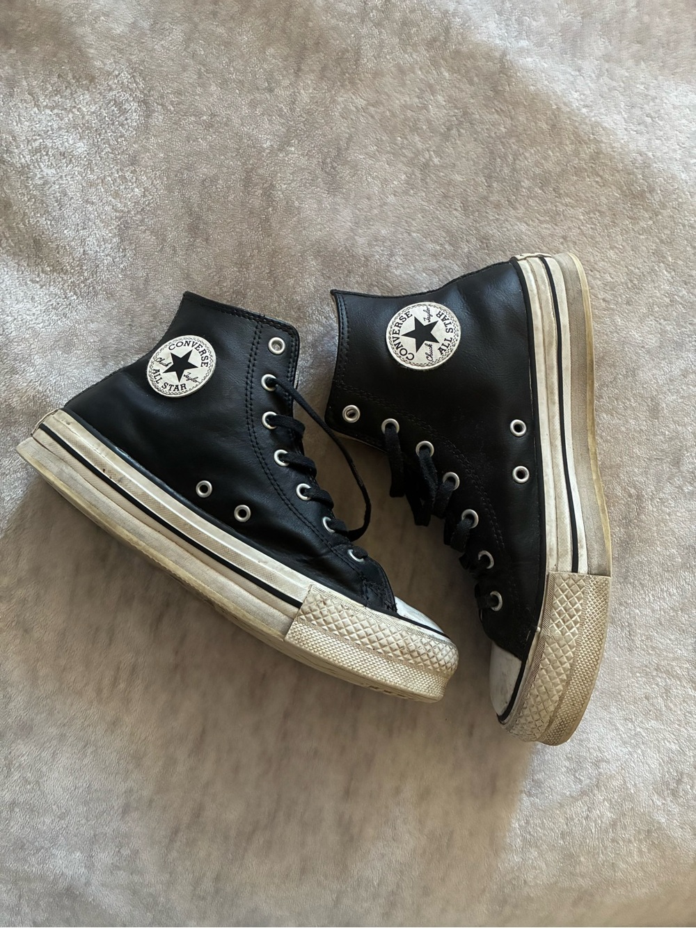 Black leather converse